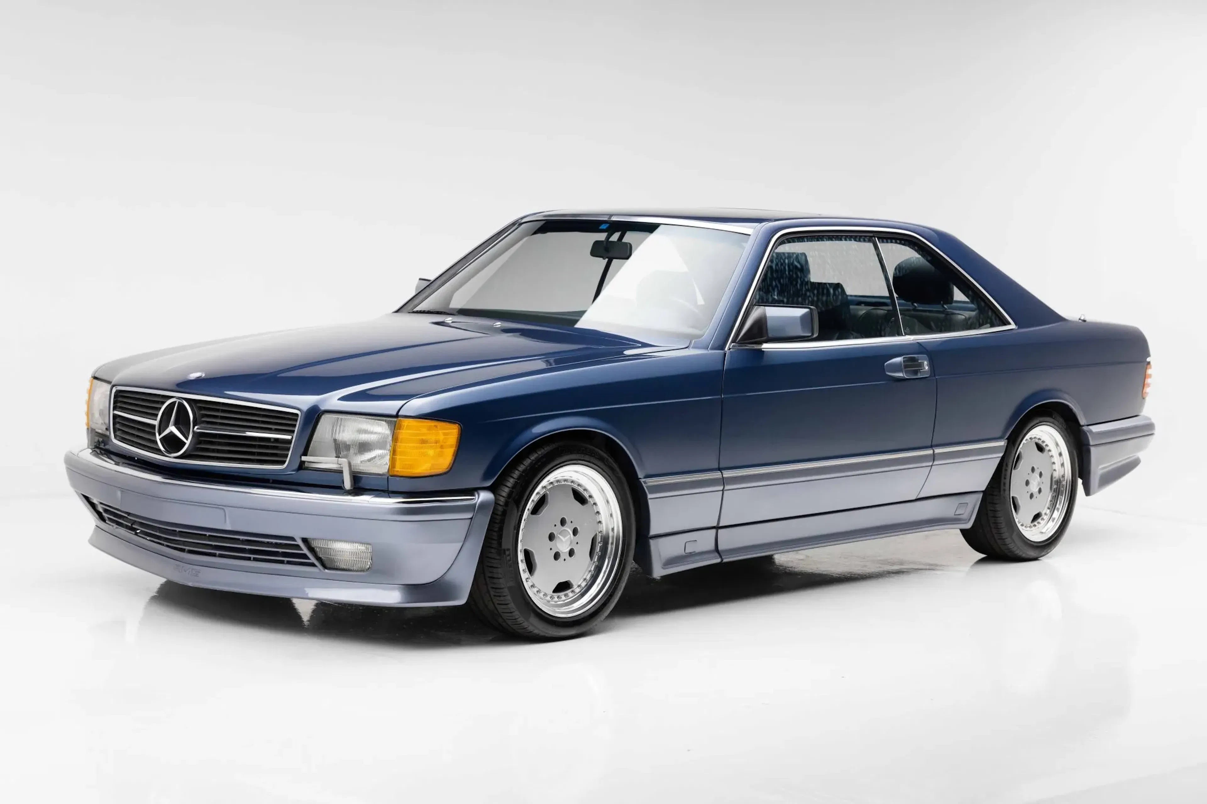 1990 Mercedes-Benz 560SEL Base | Hagerty Valuation Tools®